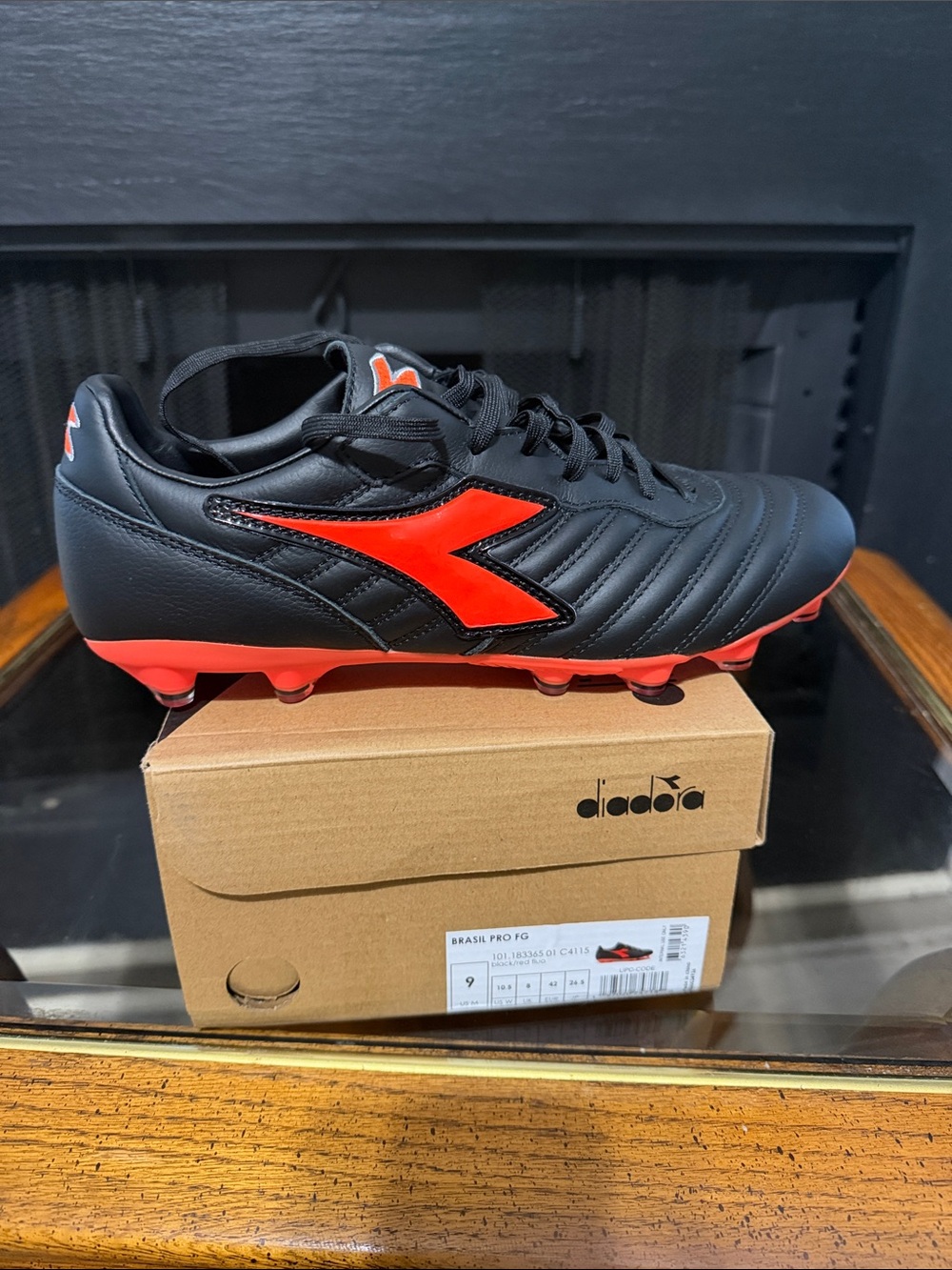 Diadora Men’s Black & Red Brasil Pro FG Soccer Cleats